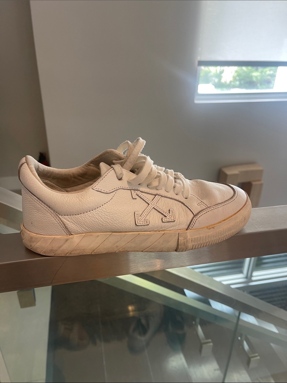 Off-White Men's White Leather Low-Top Sneakers